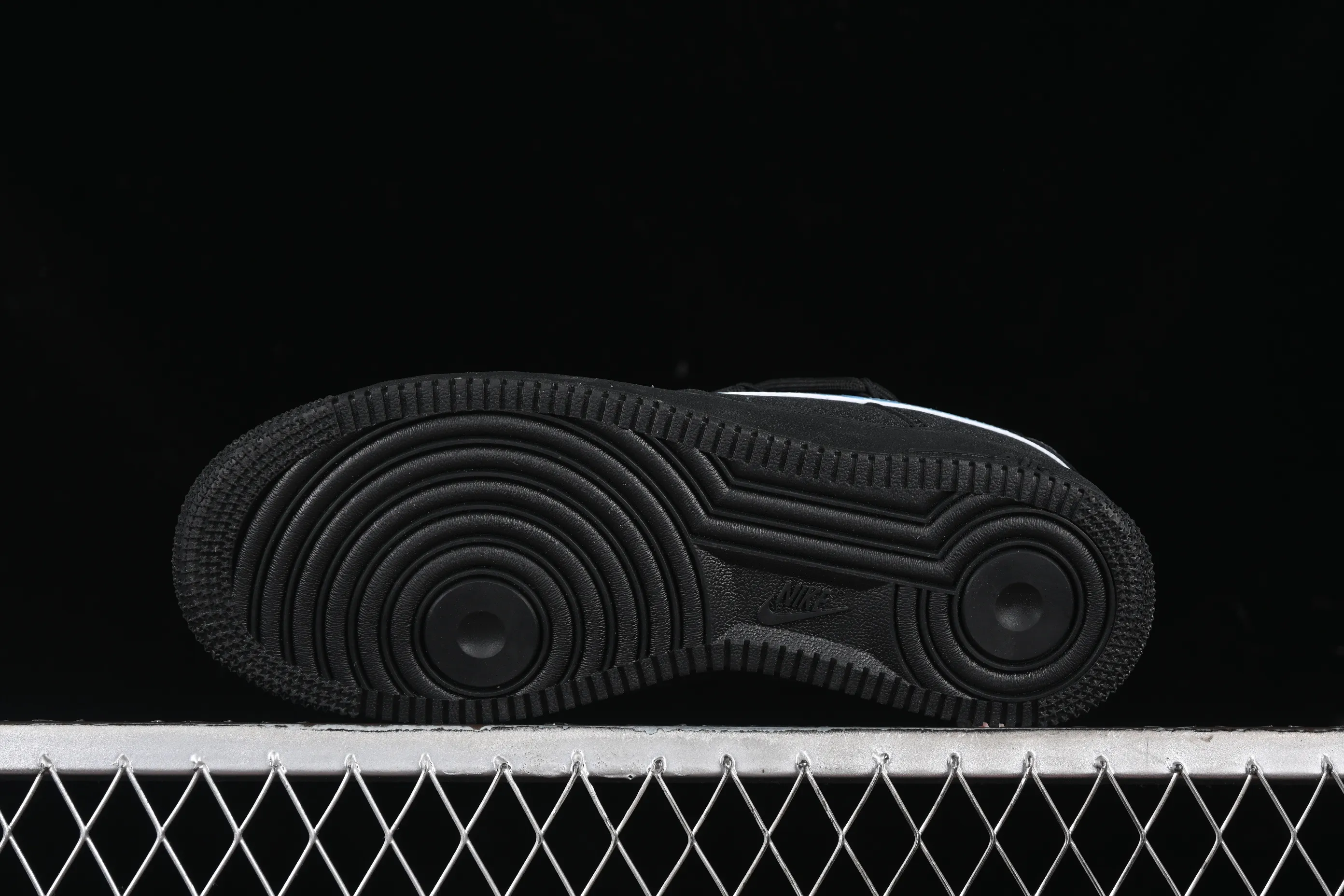 All categories Nk Air Force 1 Air Force series Nk Air Force 1 Mid Air Force mid-top Nk Air Force 1'07 Low Cleanfit Official hot style customization Black blue starry sky full of diamonds Air Force 1 low-top casual sneakers ZH0316-042
